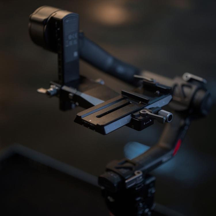 Original RS Pro Lower Quick-Release Plate For DJI RS 4 Pro / RS 4 / RS 3 Pro / RS 3 / RS 2 by DJI