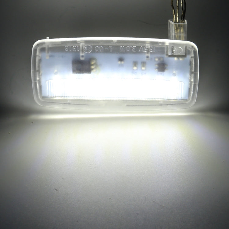 2 PCS Car DC12V / 1.5W / 6000K / 100LM LED Vanity Mirror Lamp Makeup Mirror Light with 18 SMD-3014 Lamps for BMW E93, White Light by buy2fix