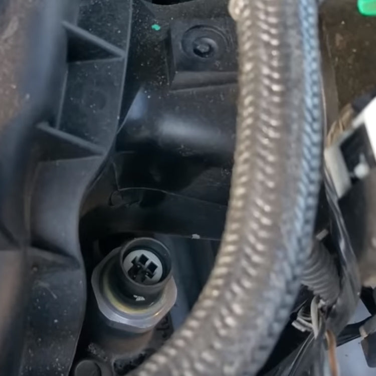 Car Oil Pressure Sensor Joint Adaptor 12621234 for Buick / Chevrolet by buy2fix