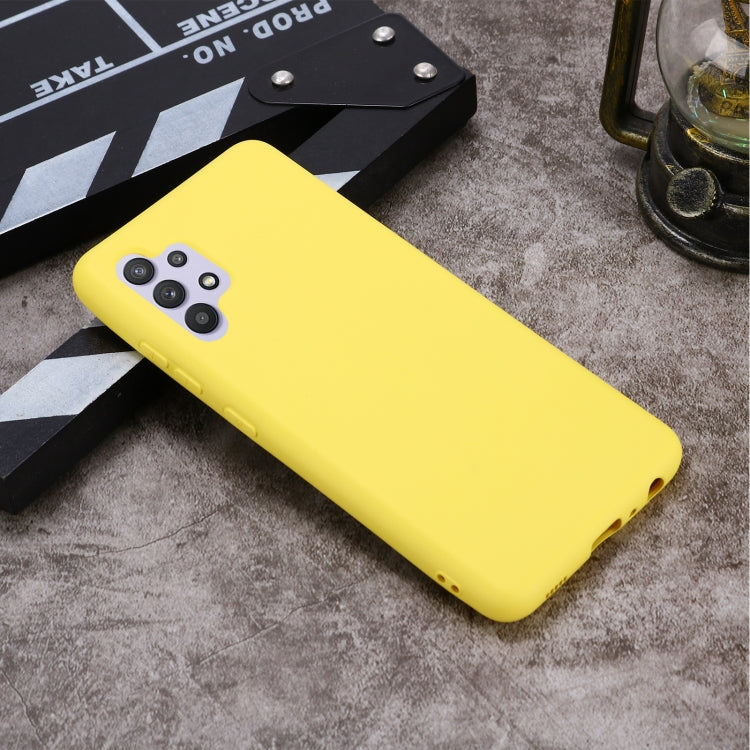 For Samsung Galaxy A32 4G Solid Color Liquid Silicone Dropproof Full Coverage Protective Case(Yellow) by buy2fix