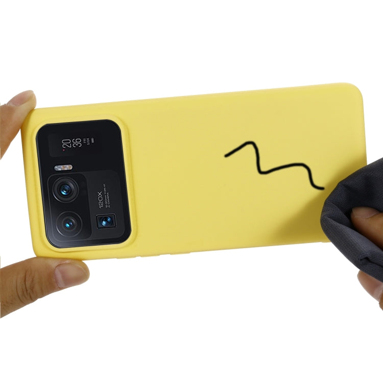 For Xiaomi Mi 11 Ultra Solid Color Liquid Silicone Dropproof Full Coverage Protective Case(Yellow) - Xiaomi Cases by buy2fix | Online Shopping UK | buy2fix