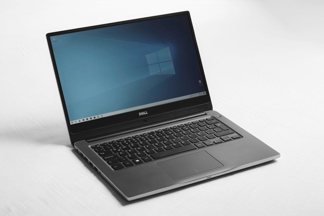 Laptop screen replacement — display panel matching by specification
