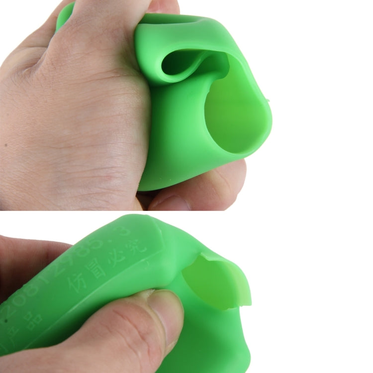 Safe Rubber Car Seat Belt Clips Locking Buckles Protective Cover(Green) - Seat Belts & Padding by buy2fix | Online Shopping UK | buy2fix