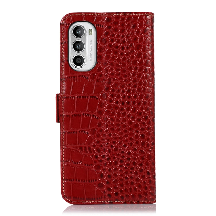 For Motorola Moto G52 4G Crocodile Top Layer Cowhide Leather Phone Case(Red) - Motorola Cases by buy2fix | Online Shopping UK | buy2fix