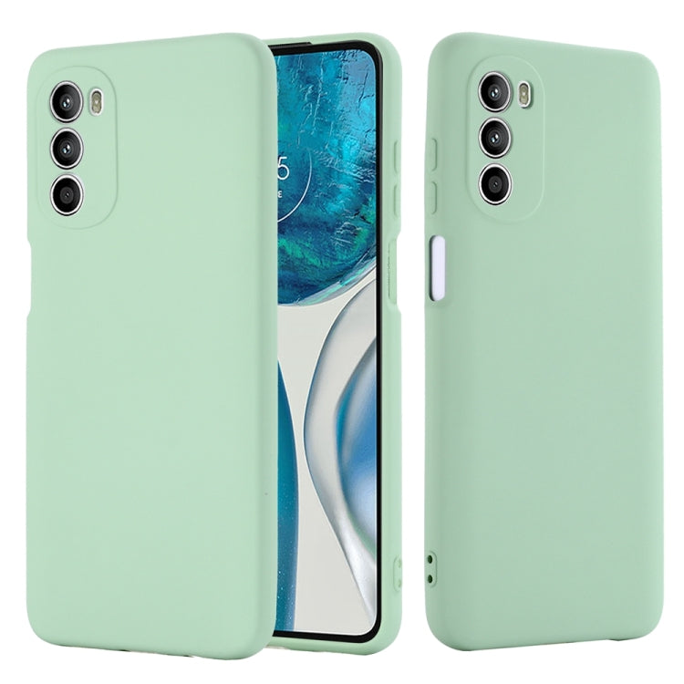 For Motorola Moto G71s 5G Solid Color Liquid Silicone Dropproof Full Coverage Phone Case(Green) by buy2fix