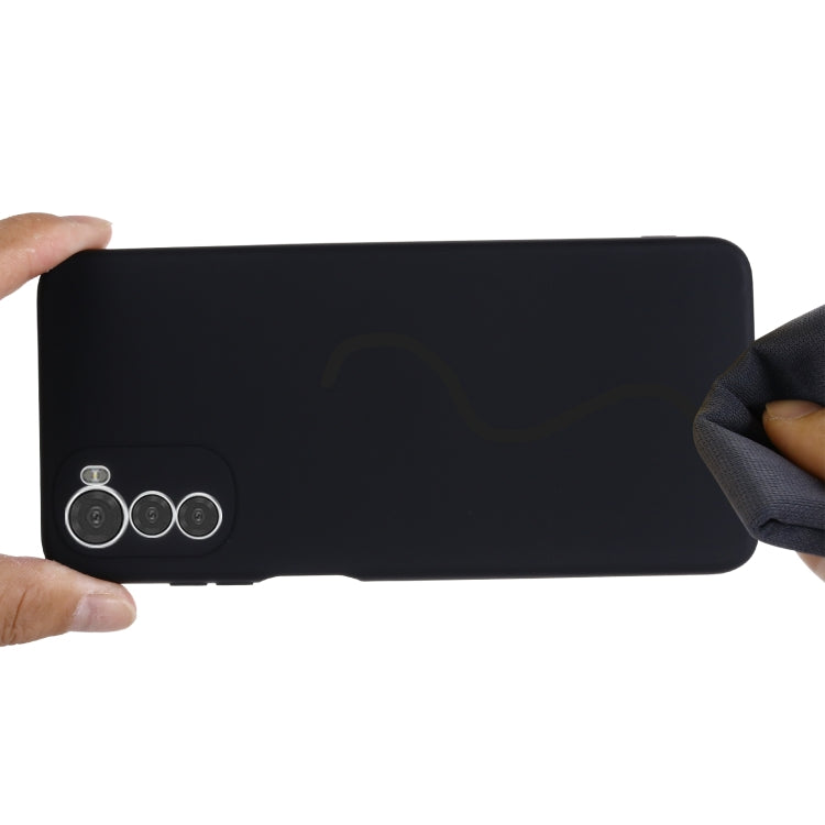 For Motorola Moto E32 4G Solid Color Liquid Silicone Dropproof Full Coverage Phone Case(Black) by buy2fix