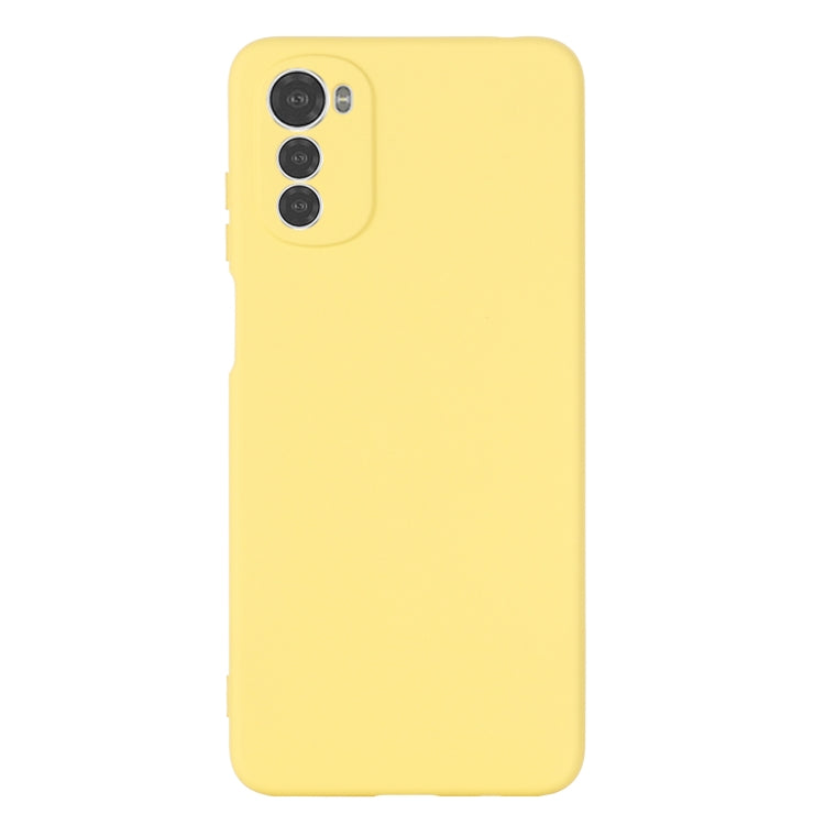 For Motorola Moto E32 4G Solid Color Liquid Silicone Dropproof Full Coverage Phone Case(Yellow) by buy2fix