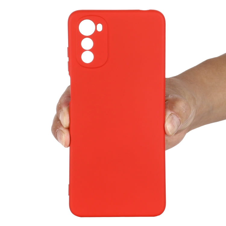 For Motorola Moto E32 4G Solid Color Liquid Silicone Dropproof Full Coverage Phone Case(Red) by buy2fix
