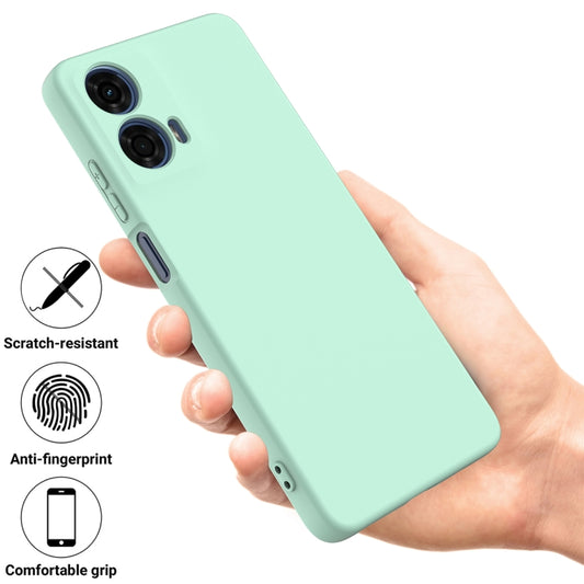 For Motorola Moto G04 / G24 Solid Color Liquid Silicone Dropproof Full Coverage Phone Case(Green) by buy2fix