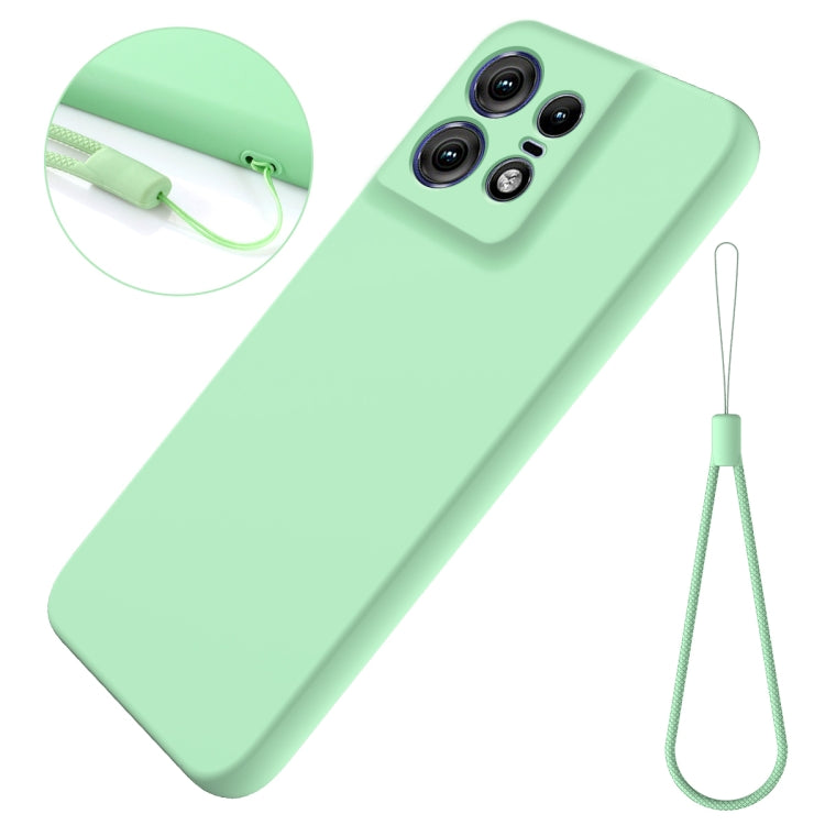 For Motorola Edge 50 Pro Solid Color Liquid Silicone Dropproof Full Coverage Phone Case(Green) by buy2fix