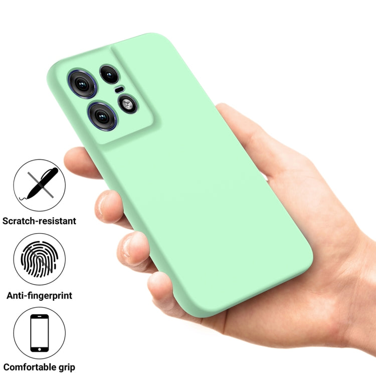 For Motorola Edge 50 Pro Solid Color Liquid Silicone Dropproof Full Coverage Phone Case(Green) by buy2fix