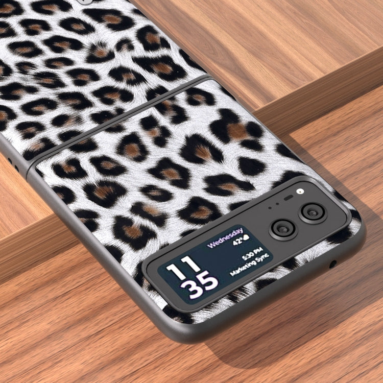 For Motorola Razr 40 ABEEL Black Edge Leopard Phone Case(Silver Leopard) by buy2fix