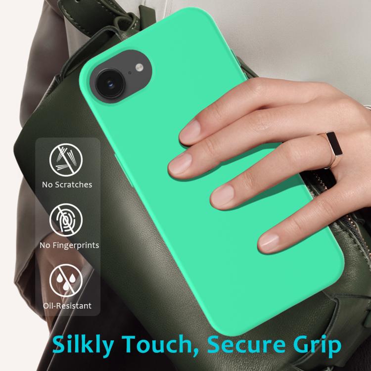 For iPhone 16e Solid Color Silicone Phone Case(Green) - iPhone 16e Cases by buy2fix | Online Shopping UK | buy2fix