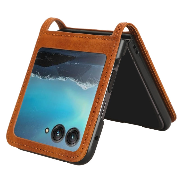 For Motorola Razr 40 Ultra Retro Texture Leather Phone Case(Brown) by buy2fix