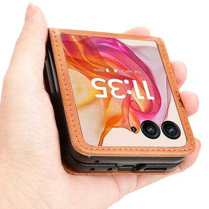 For Motorola Razr 50 Ultra Retro Texture Leather Phone Case(Brown) by buy2fix