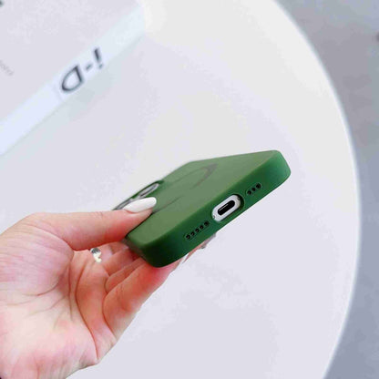 For iPhone 13 Pro MagSafe Magnetic Liquid Silicone Phone Case(Green) by buy2fix