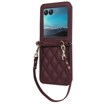 For Motorola Razr 40 Ultra Rhombic Texture Phone Case with Long & Short Lanyard(Wine Red) by buy2fix