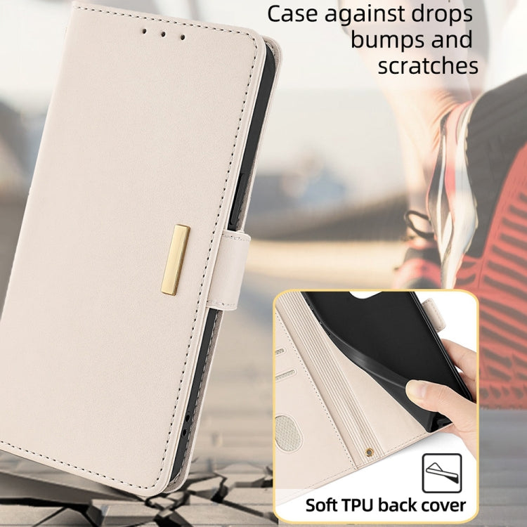 For Motorola Moto G Play 4G 2024 Crossbody Chain Leather Phone Case(White) by buy2fix