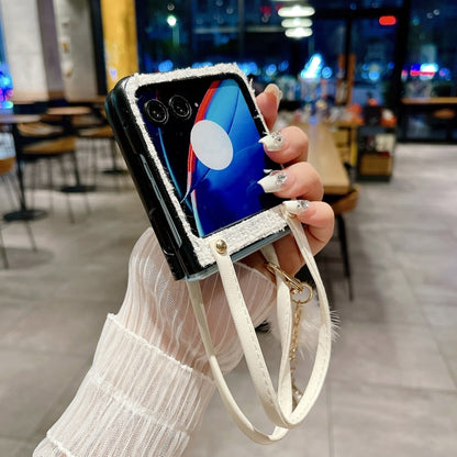 For Motorola Razr 40 Ultra Handbag Design Plush Ball Plaid Fabric PC Phone Case(Black) by buy2fix