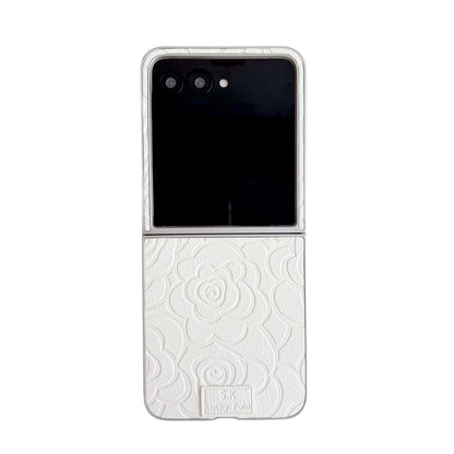 For Motorola Razr 50 / 50 Ultra Camellia Plaid Fabric DIY PC Phone Case(White) by buy2fix