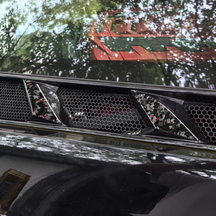 6pcs/Set Forged Gold Foil Carbon Fiber Car Engine Side Vents Decorative Sticker for Chevrolet Corvette C8 2020-, Left and Right Driver(Red) - Car Interior Mouldings by buy2fix | Online Shopping UK | buy2fix
