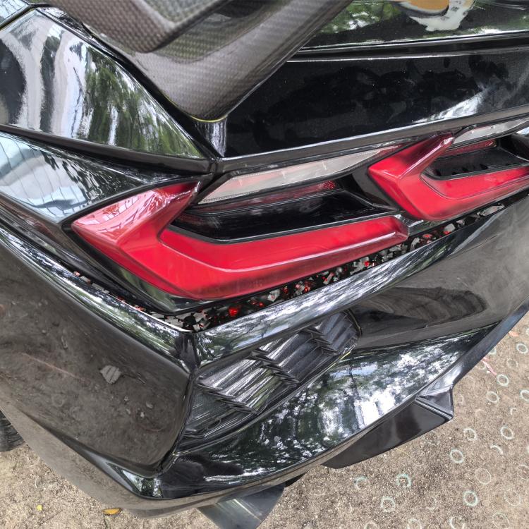 2pcs/Set Forged Gold Foil Carbon Fiber Car Taillight Below Decorative Sticker for Chevrolet Corvette C8 2020-, Left and Right Driver(Red) - Car Interior Mouldings by buy2fix | Online Shopping UK | buy2fix