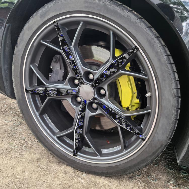 20pcs/Set Forged Gold Foil Carbon Fiber Car Wheels Decorative Sticker for Chevrolet Corvette C8 2020-, Left and Right Driver(Blue) - Car Interior Mouldings by buy2fix | Online Shopping UK | buy2fix