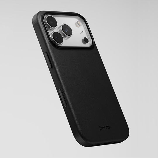 For iPhone 18 Pro / 17 Pro Benks Q2 Series Shockproof MagSafe Magnetic Phone Case(Black)