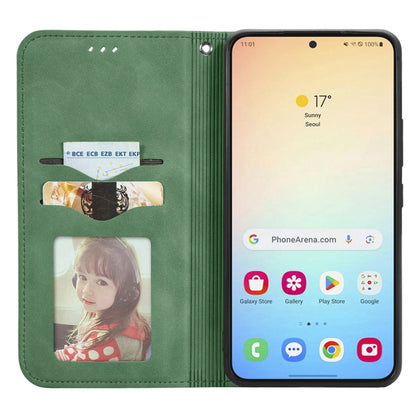 For Samsung Galaxy S25+ 5G Retro Skin Feel Magnetic Leather Phone Case(Green) by buy2fix