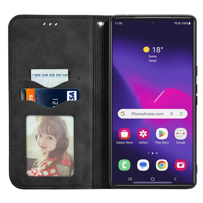 For Samsung Galaxy S25 Ultra 5G Retro Skin Feel Magnetic Leather Phone Case(Black) by buy2fix