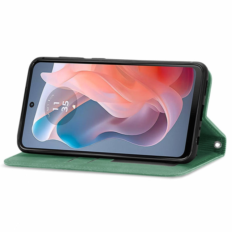 For Motorola Moto G Play 2024 Retro Skin Feel Magnetic Flip Leather Phone Case(Green) by buy2fix