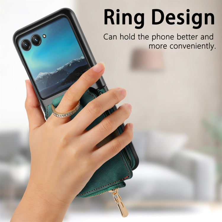 For Motorola Razr 40 Ultra Retro Skin-feel Ring Multi-card Wallet Phone Case(Green) - Motorola Cases by buy2fix | Online Shopping UK | buy2fix