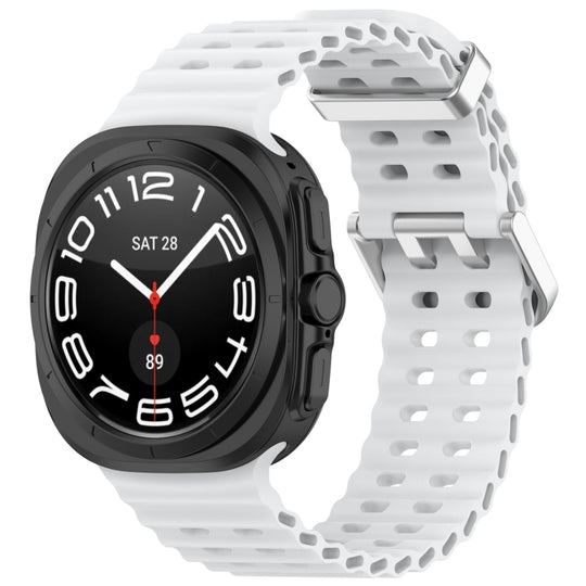 For Galaxy Watch Ultra2 2026 / 2025 / 1 2024 Ocean Hole Dual Buckle Silicone Watch Band(White)