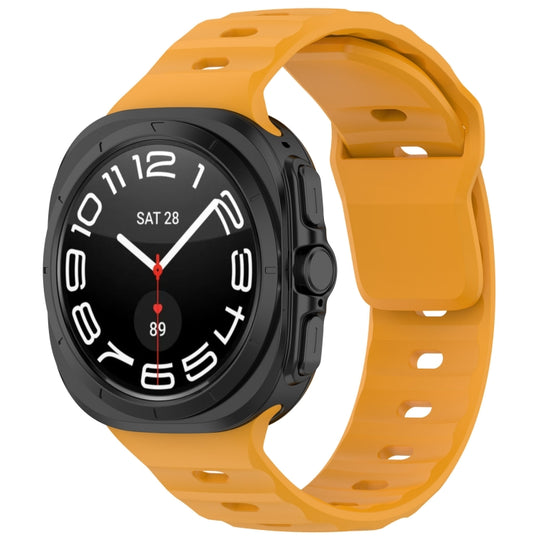 For Galaxy Watch Ultra2 2026 / 2025 / 1 2024 Solid Color Reverse Buckle Silicone Watch Band(Yellow)