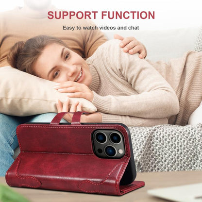 For iPhone 16 Plus Suteni Q-03 Oil Wax Magnetic Clasp Leather Phone Case(Red) - iPhone 16 Plus Cases by Suteni | Online Shopping UK | buy2fix