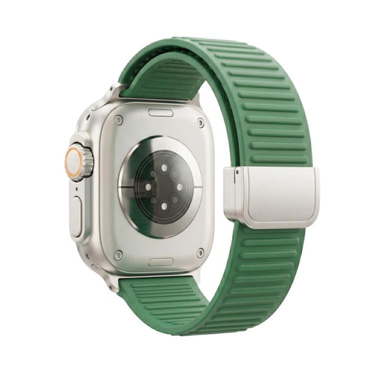 For Apple Watch 46mm / 49mm / 45mm / 44mm Mountain Pattern Loop Magnetic Buckle Silicone Watch Band(Green)