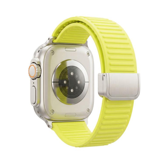 For Apple Watch 42mm / 41mm / 40mm / 38mm Mountain Pattern Loop Magnetic Buckle Silicone Watch Band(Fluorescent Green)