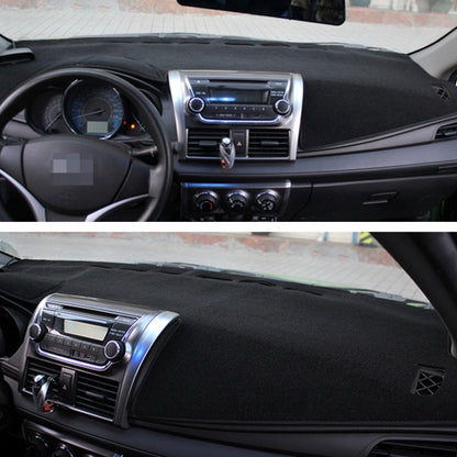 Left-hand Drive Dark Mat Car Dashboard Cover Car Light Pad Instrument Panel Sunscreen Car Mats for Land Rover Discovery 4, Please note the model and year(Black) by buy2fix