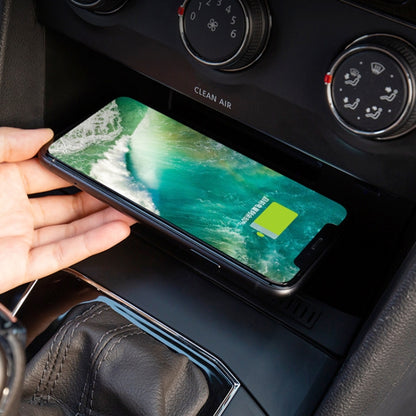 HFC-1030 Car Qi Standard Wireless Charger 10W Quick Charging for Volkswagen Tiguan L 2019-2021, Left Driving - Wireless Charging Pads by buy2fix | Online Shopping UK | buy2fix