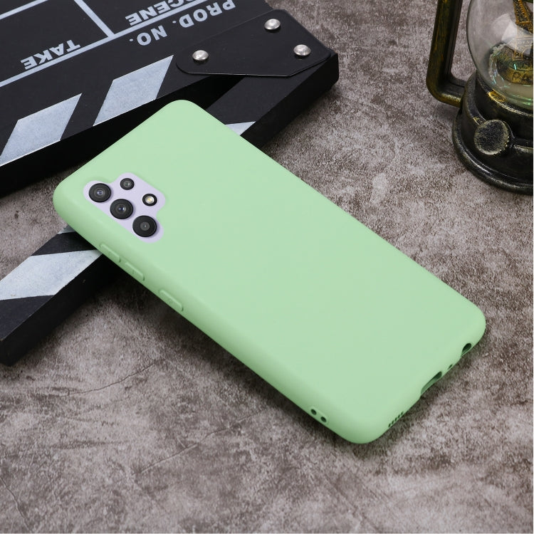 For Samsung Galaxy A32 4G Solid Color Liquid Silicone Dropproof Full Coverage Protective Case(Green) by buy2fix