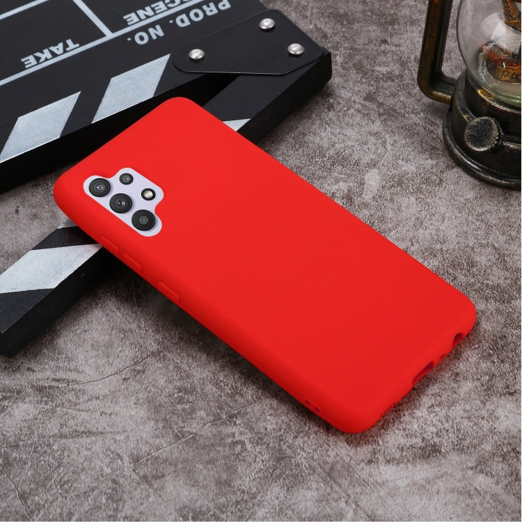 For Samsung Galaxy A32 4G Solid Color Liquid Silicone Dropproof Full Coverage Protective Case(Red) by buy2fix