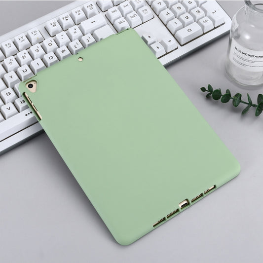 Solid Color Liquid Silicone Dropproof Full Coverage Protective Case For iPad Air / 9.7 2017 / 9.7 2018 / Pro 9.7(Green) - iPad 9.7 (2018) & (2017) Cases by buy2fix | Online Shopping UK | buy2fix