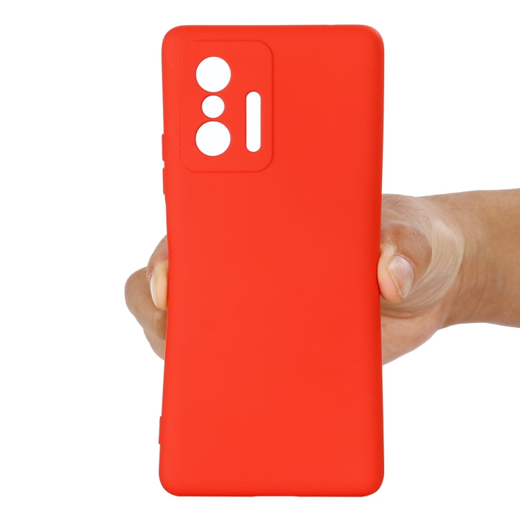For Xiaomi 11T 5G Solid Color Liquid Silicone Dropproof Full Coverage Protective Case(Red) by buy2fix
