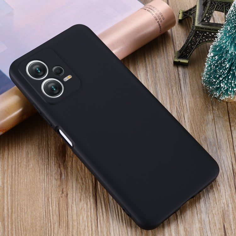 For Xiaomi Redmi Note 12 5G India / Poco X5 Pure Color Liquid Silicone Shockproof Full Coverage Phone Case(Black) by buy2fix