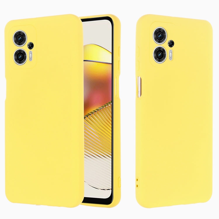 For Motorola Moto G13 / G23 Pure Color Liquid Silicone Shockproof Phone Case(Yellow) by buy2fix