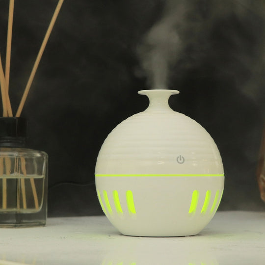 Wood Grain USB Hollowed-out Humidifier Seven Color Aromatherapy Lamp Automatic Alcohol Sprayer with Remote Control(White-2)