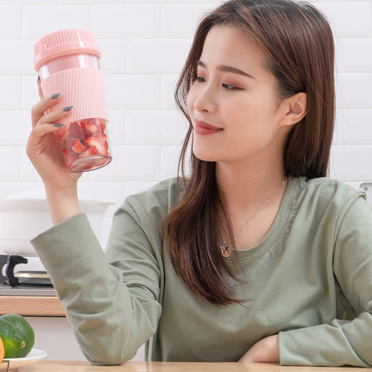 Portable USB Rechargeable Mini Household Electric Fruit Juicer(Pink) - Electric juicers by buy2fix | Online Shopping UK | buy2fix